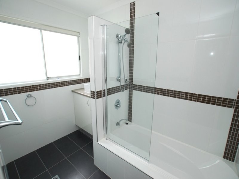 19 Simon Street, Deception Bay QLD 4508