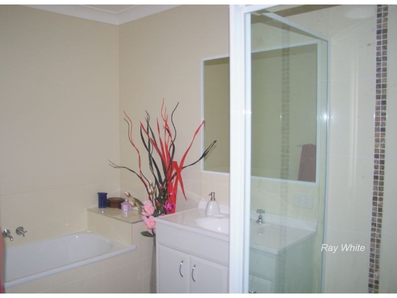 1/8 Arakoon Court, Rothwell QLD 4022