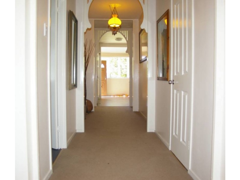 18 Herbert Street, Brighton QLD 4017