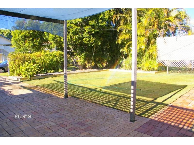 18 Herbert Street, Brighton QLD 4017