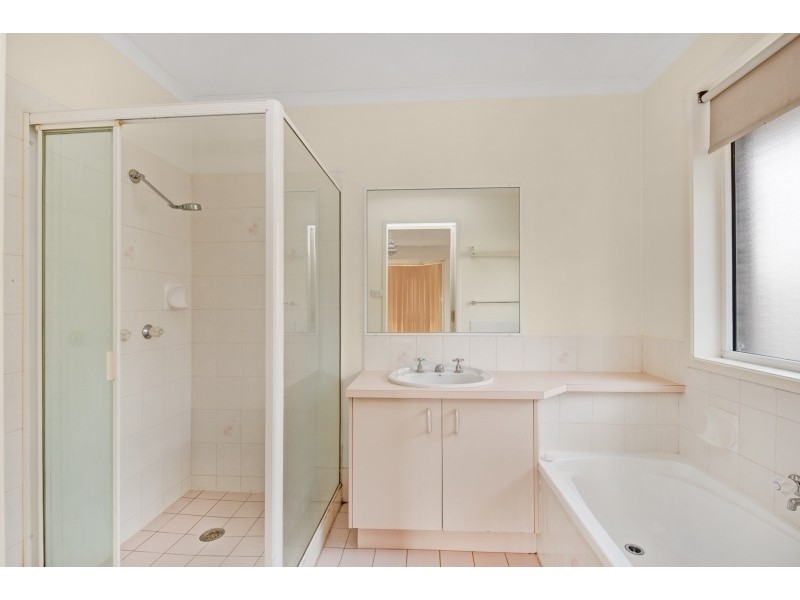 25 Lipscombe Road, Deception Bay QLD 4508