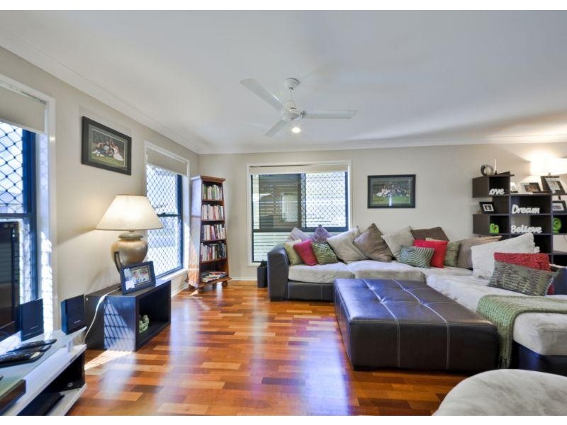 9 Cairns Crescent, Deception Bay QLD 4508