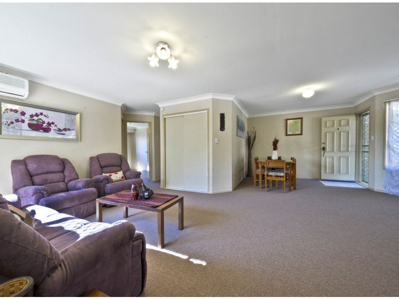 4/4 Wattle Road, Rothwell QLD 4022