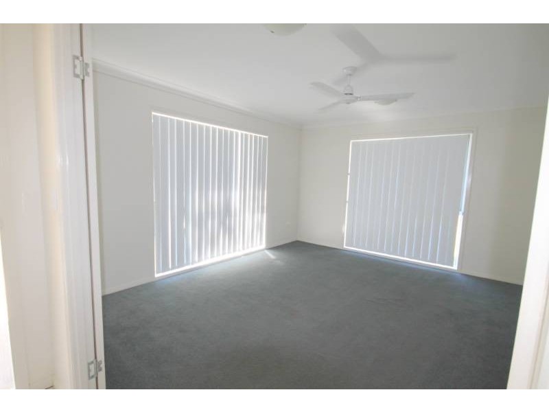 9 Robyn Close, Deception Bay QLD 4508