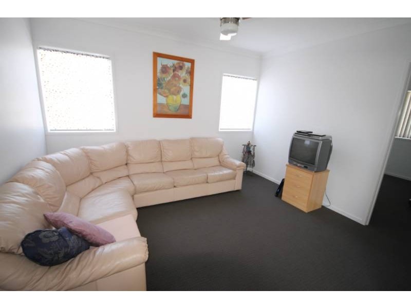 30 Central Avenue, Scarborough QLD 4020