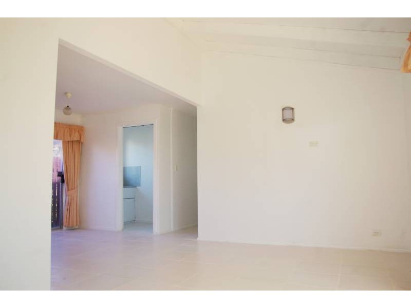 24 Dolphin Street, Deception Bay QLD 4508