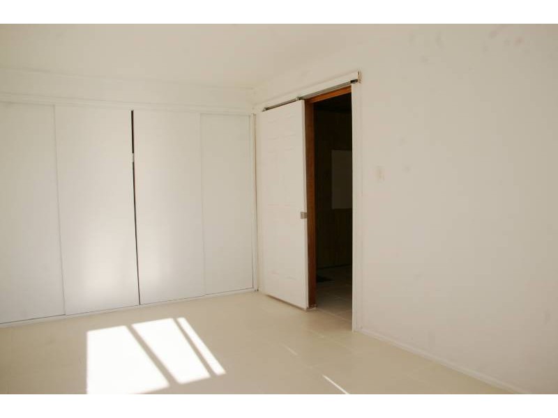 24 Dolphin Street, Deception Bay QLD 4508