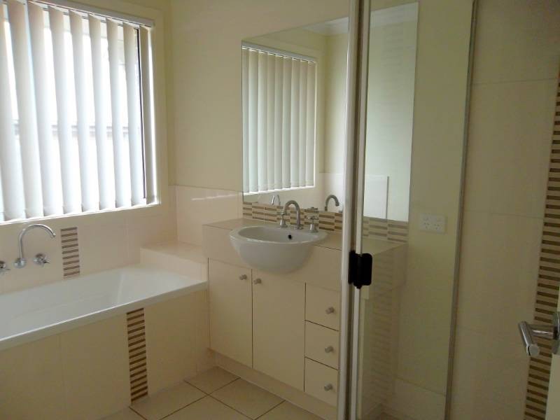 12 Tara Grove, Bellmere QLD 4510