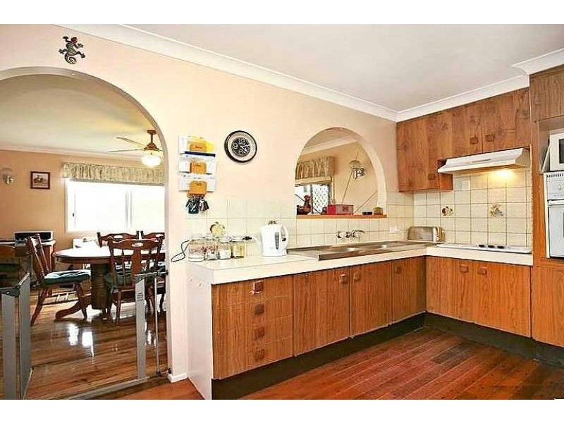 11 Oxley Street, Deception Bay QLD 4508