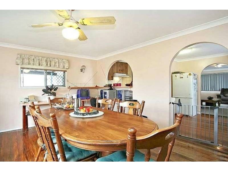 11 Oxley Street, Deception Bay QLD 4508