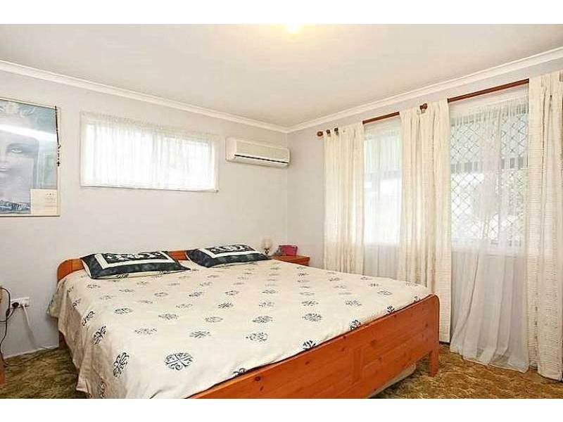 11 Oxley Street, Deception Bay QLD 4508