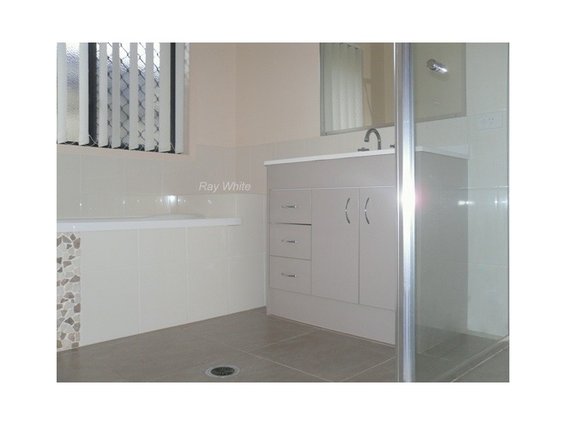 1 Caitlin Court, Rothwell QLD 4022