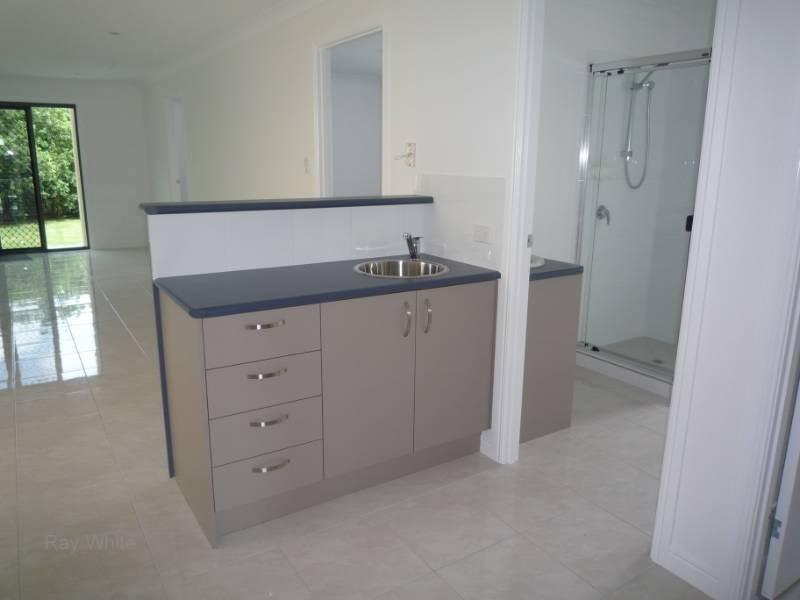 3 Esplanade, Deception Bay QLD 4508