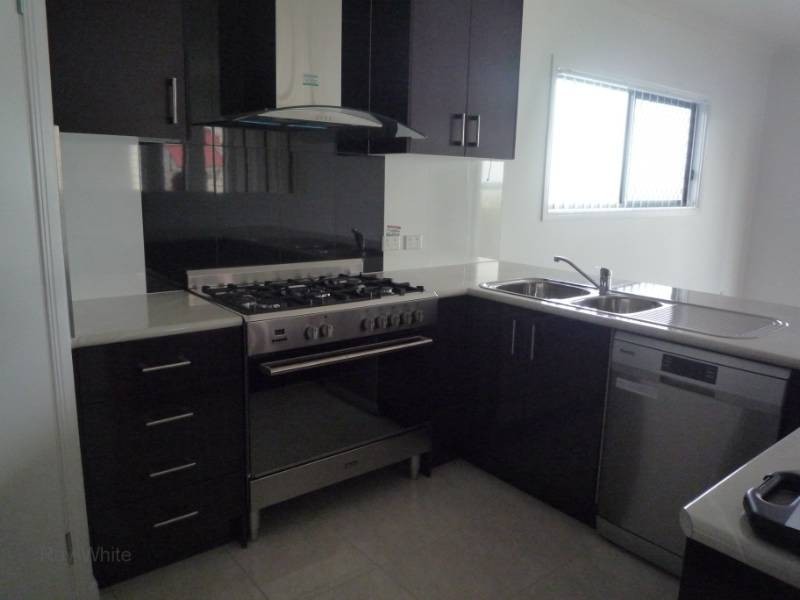 3 Esplanade, Deception Bay QLD 4508