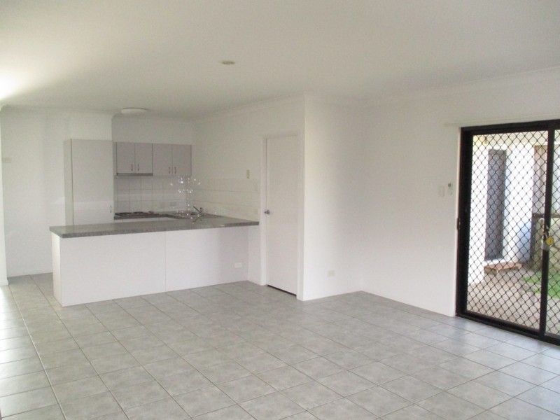 37 Amity Drive, Rothwell QLD 4022