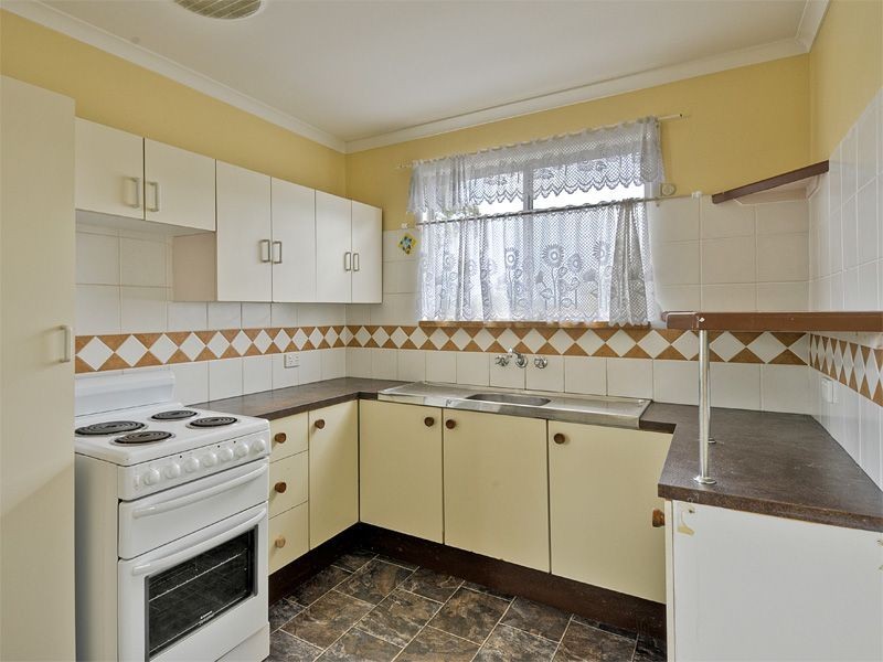 64 Kevin Street, Deception Bay QLD 4508