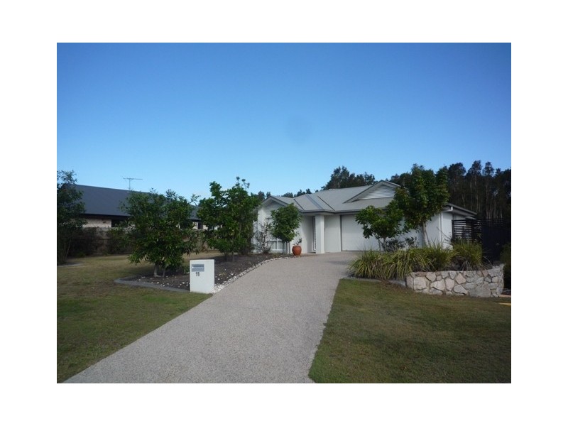 11 Pristine Place, Ningi QLD 4511