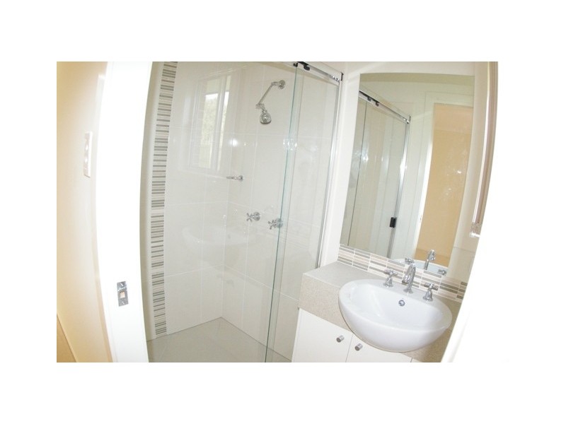11 Pristine Place, Ningi QLD 4511