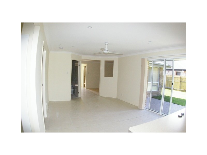 11 Pristine Place, Ningi QLD 4511