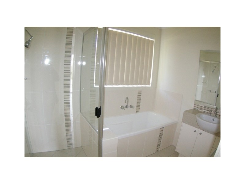 11 Pristine Place, Ningi QLD 4511