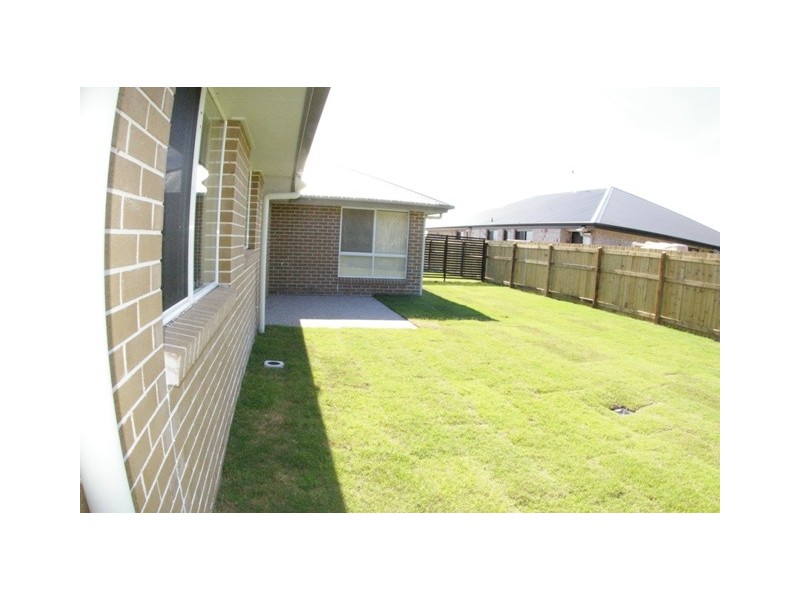11 Pristine Place, Ningi QLD 4511