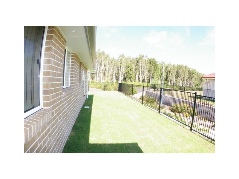 11 Pristine Place, Ningi QLD 4511