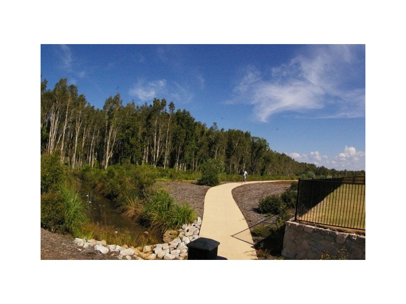 11 Pristine Place, Ningi QLD 4511