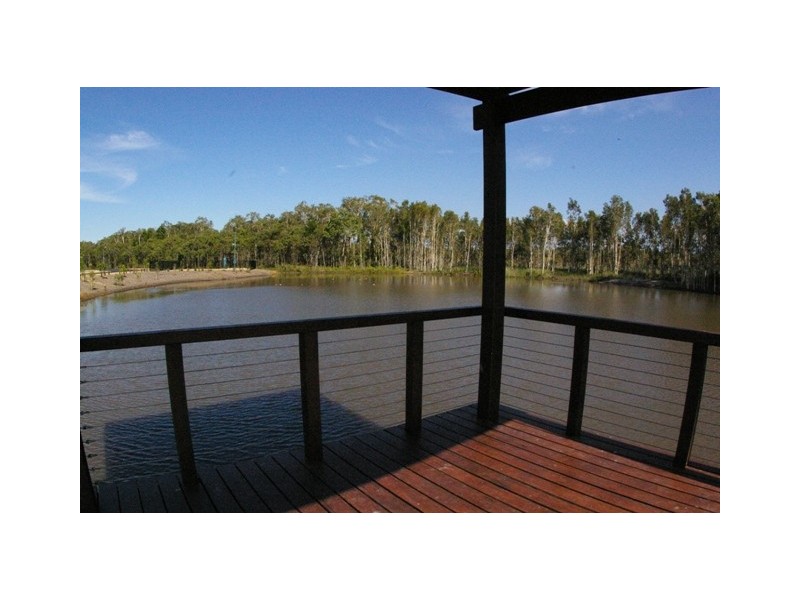 11 Pristine Place, Ningi QLD 4511