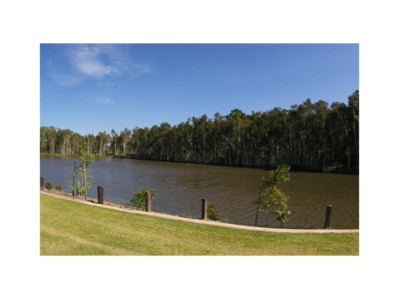 11 Pristine Place, Ningi QLD 4511