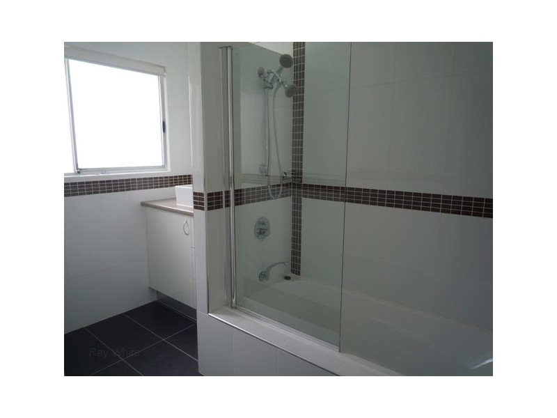 19 Simon St, Deception Bay QLD 4508
