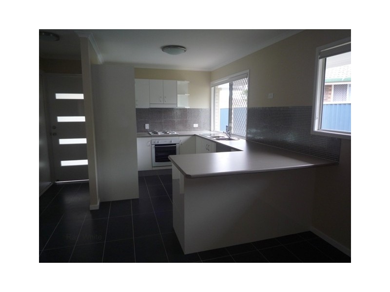 19 Simon St, Deception Bay QLD 4508