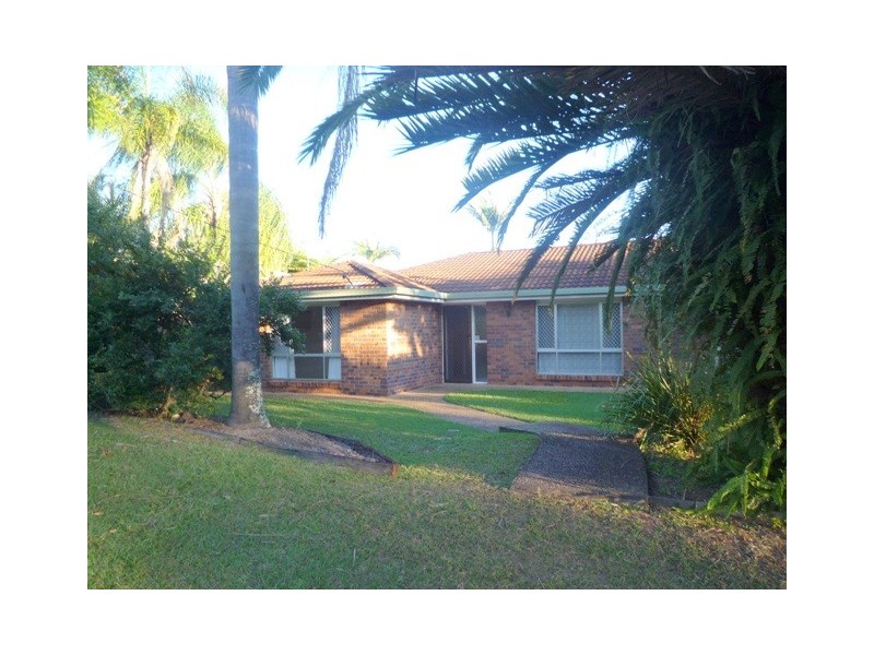 4 Ravenscraig Court, Kallangur QLD 4503