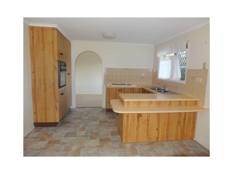 4 Ravenscraig Court, Kallangur QLD 4503