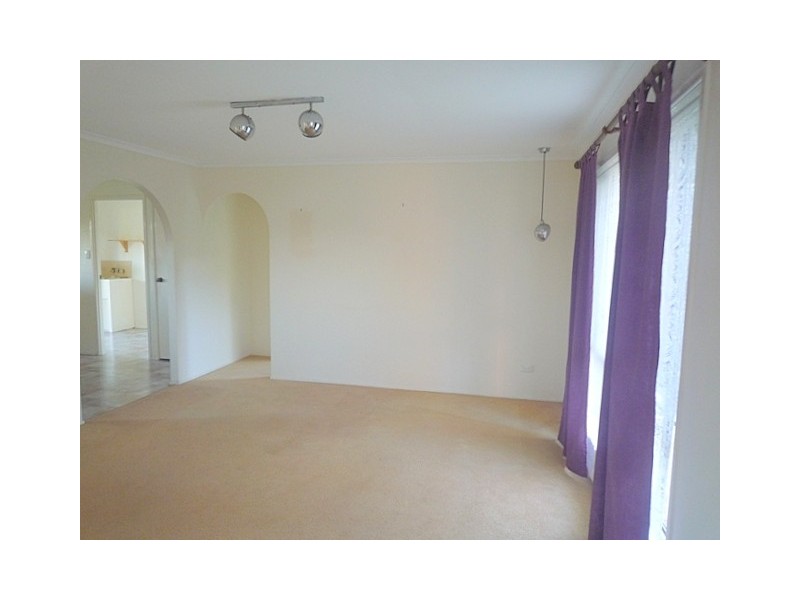 4 Ravenscraig Court, Kallangur QLD 4503