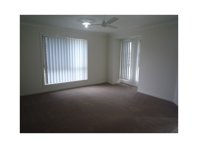 14 Broadleaf Place, Ningi QLD 4511