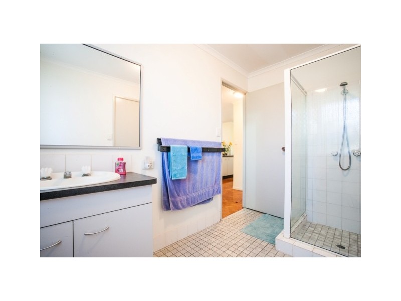 16 Kate Avenue, Deception Bay QLD 4508