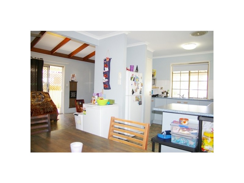 28 Dolphin Street, Deception Bay QLD 4508