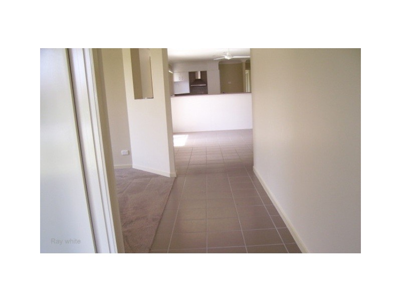 10 Pinegrove Road, Morayfield QLD 4506