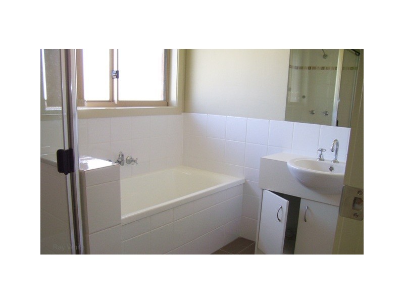 10 Pinegrove Road, Morayfield QLD 4506