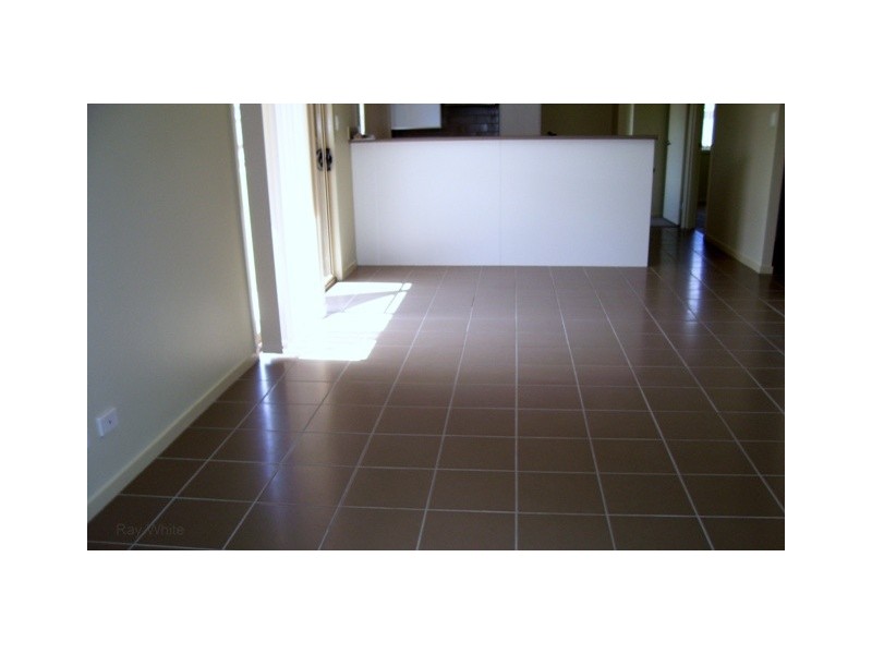 10 Pinegrove Road, Morayfield QLD 4506