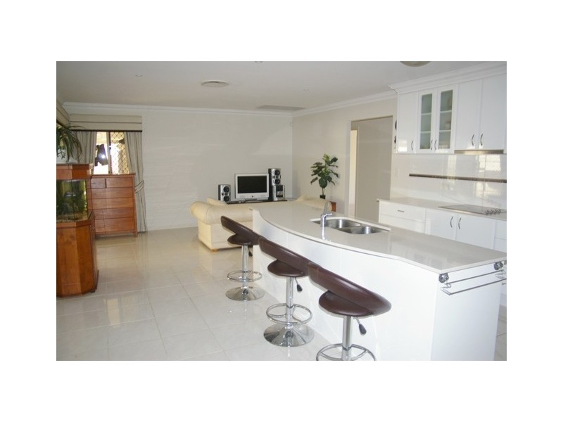 2 Tranquility Drive, Rothwell QLD 4022