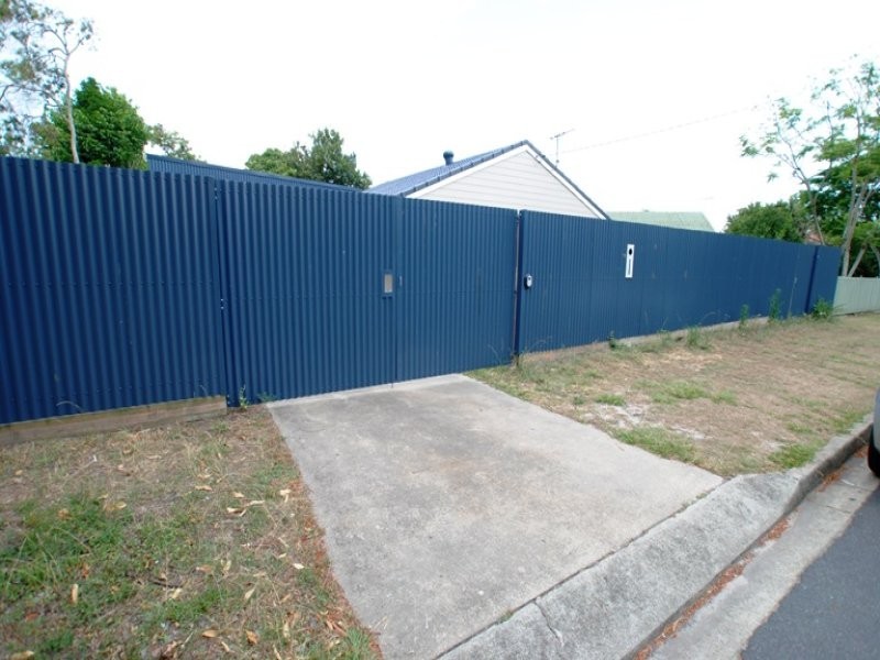 19 Simon Street, Deception Bay QLD 4508