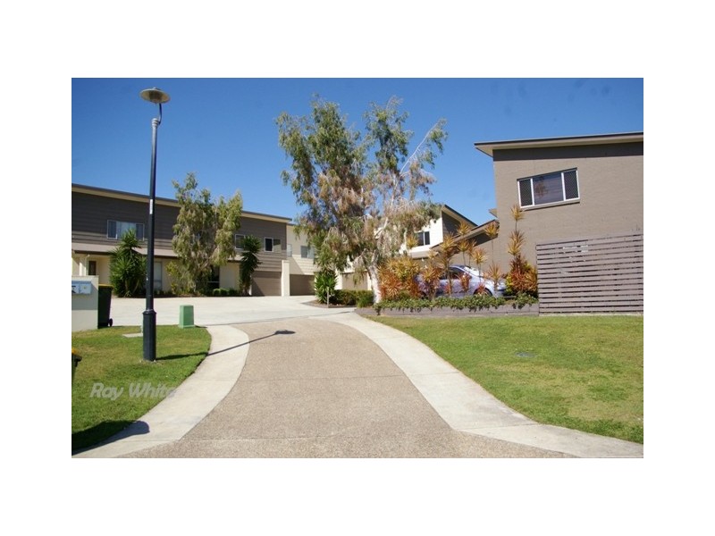 4/17 Lady Bowen Parade, Rothwell QLD 4022
