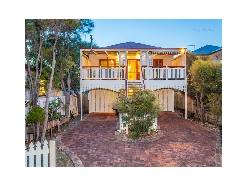 5 Esplanade, Deception Bay QLD 4508