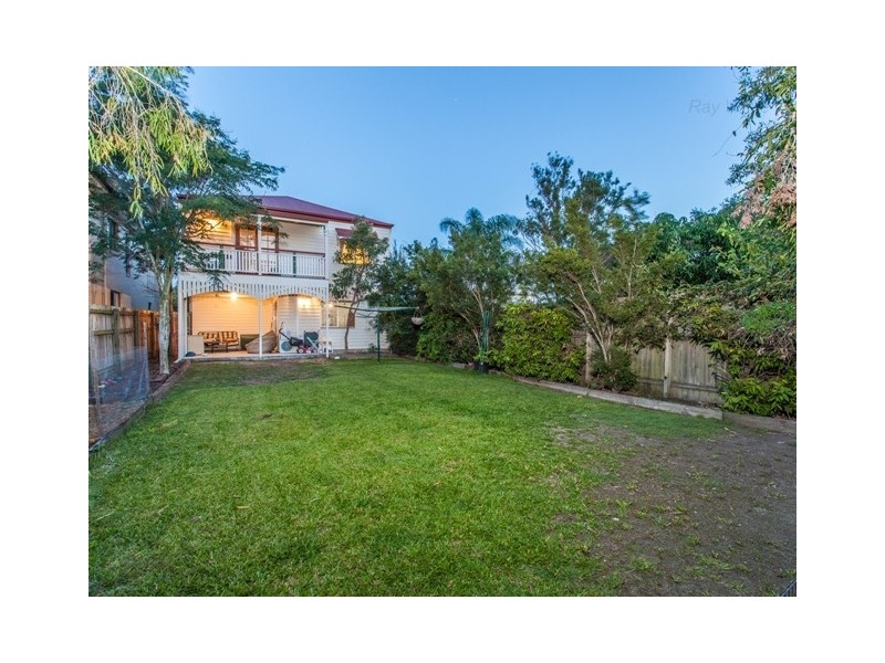 5 Esplanade, Deception Bay QLD 4508