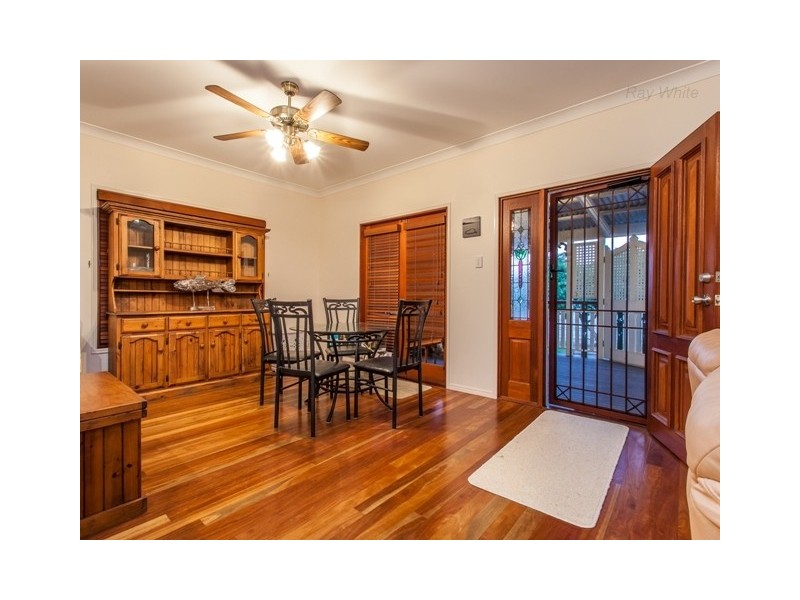 5 Esplanade, Deception Bay QLD 4508