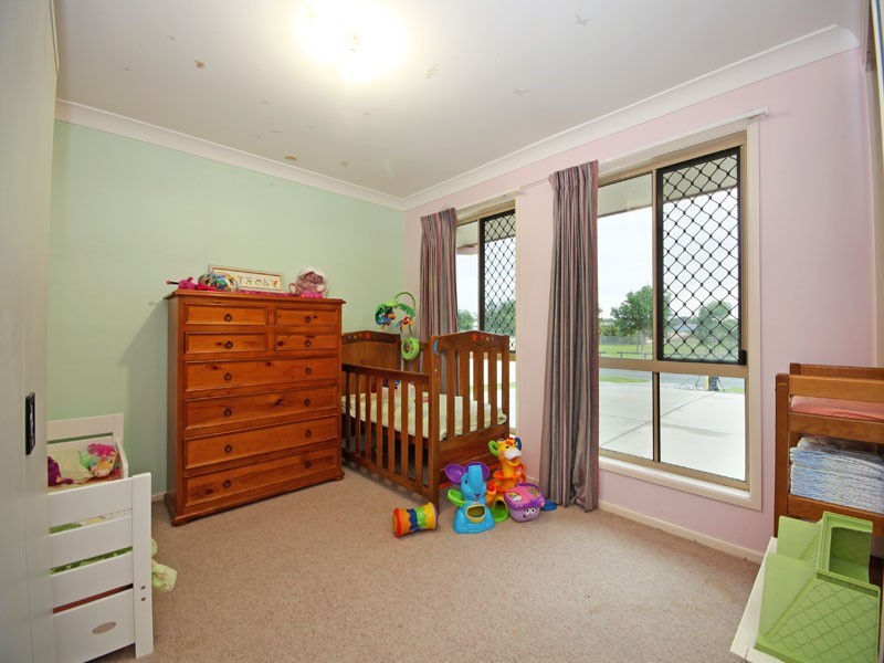 25 Mariner Boulevard, Deception Bay QLD 4508