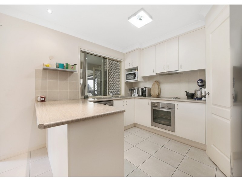8 Jemma Street, Rothwell QLD 4022