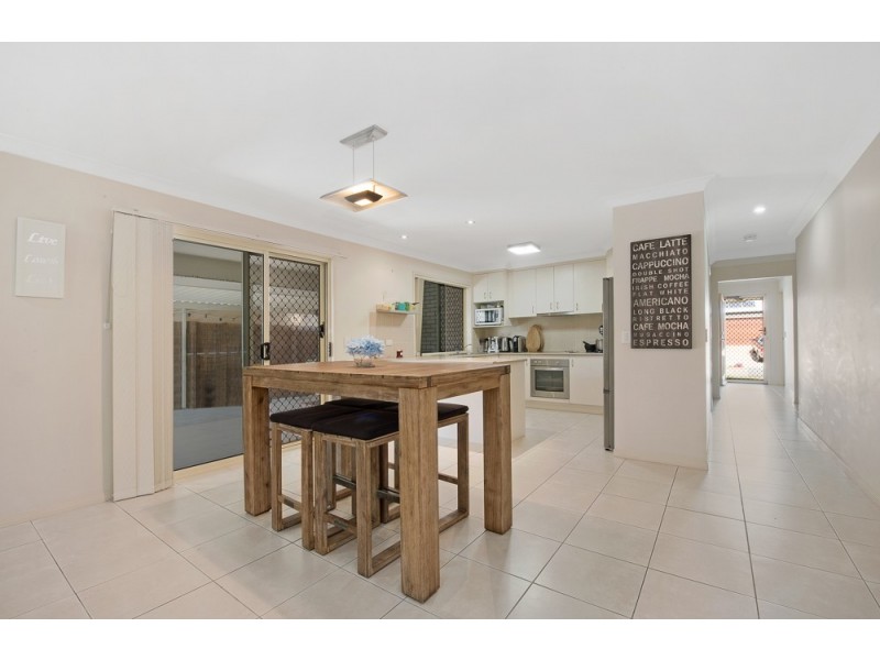 8 Jemma Street, Rothwell QLD 4022