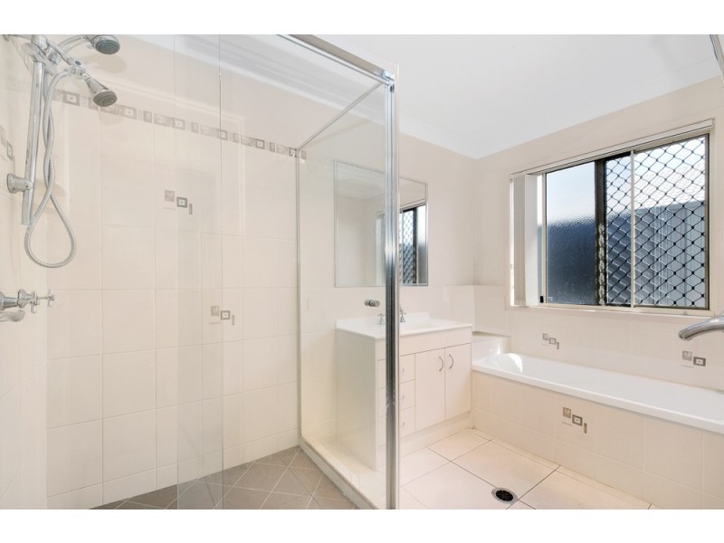 8 Jemma Street, Rothwell QLD 4022